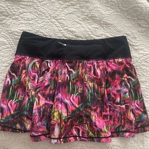 Lululemon 4 reg skirt